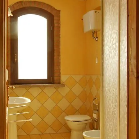 مزرعة للإقامة Agriturismo Le Vigne